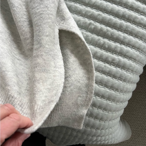 Cozy Turtleneck sweater - Picture 4 of 9